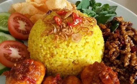 nasi kuning telur balado